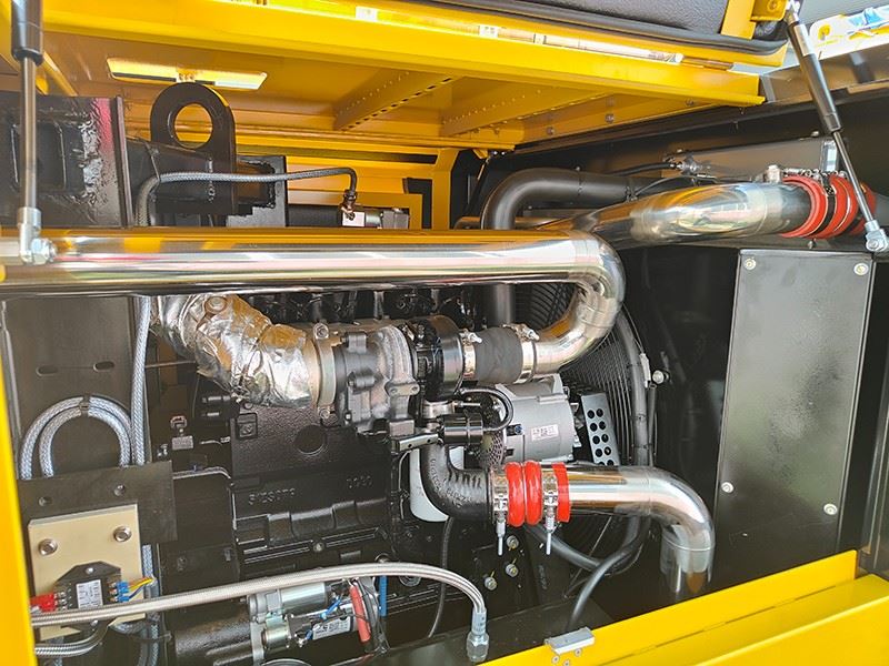 375CFM Offshore RigSafe Diesel Air Compressor